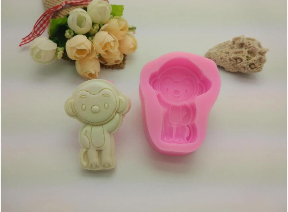模具硅膠制品用什么才能清洗干凈 ？