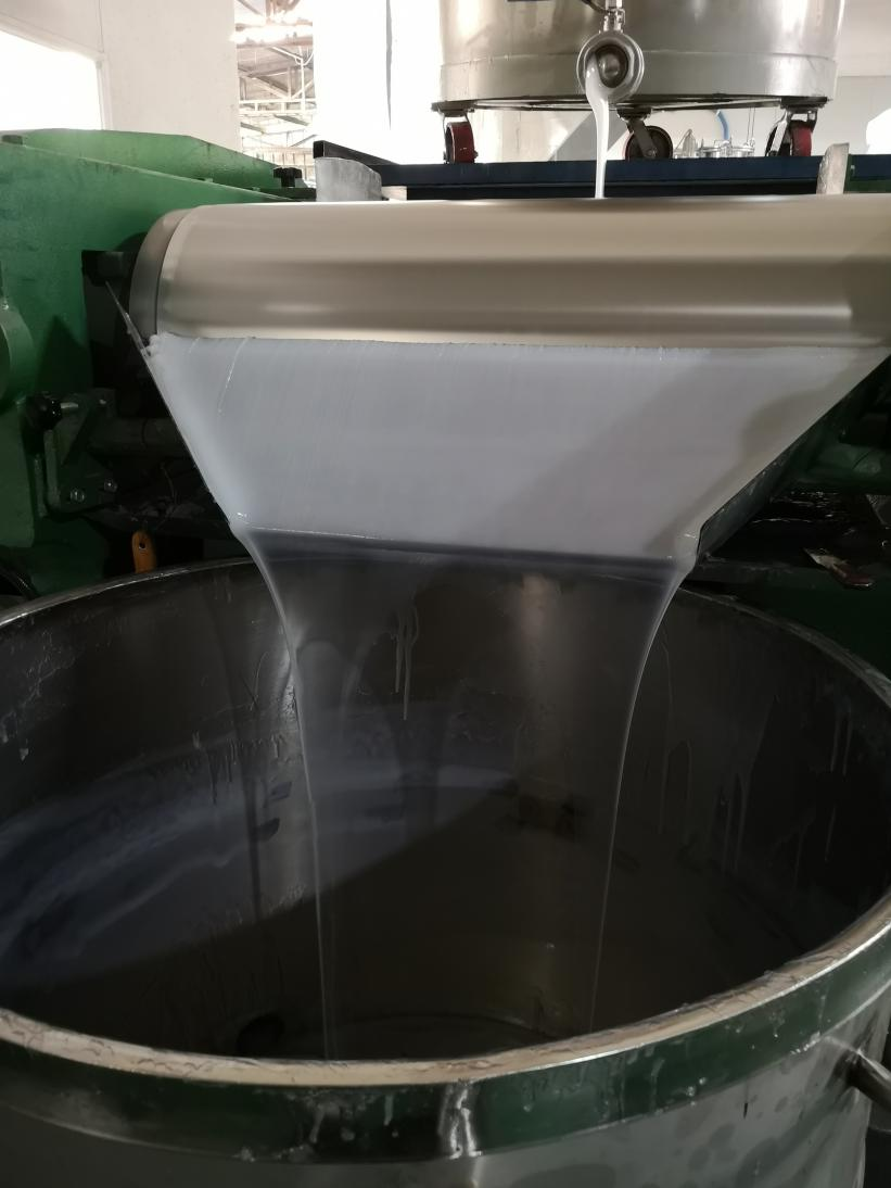 影響模具硅膠粘性因素有哪些？