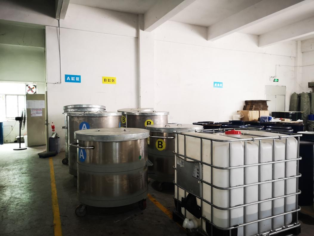 模具硅膠原料和制品儲(chǔ)存需留意的事項(xiàng)有哪些 ？